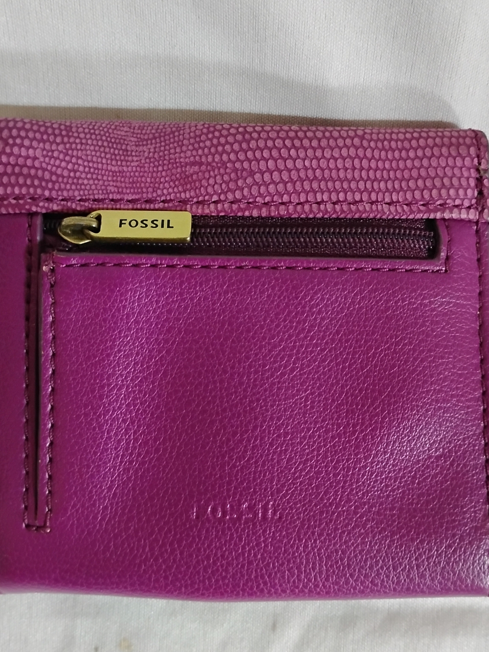 Fossil Magenta Pink Leather Wallet with Zip Pocket